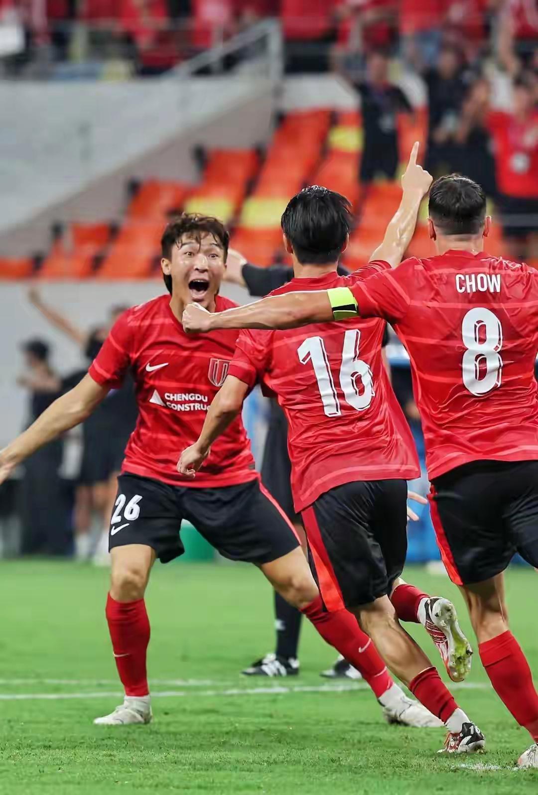 成都蓉城训练开放日,赛前主帅复盘引欢呼,欧篮联在即,年轻球员得到机会的简单介绍 成都蓉城训练开放日,赛前主帅复盘引欢呼,欧篮联在即,年轻球员得到机会的简单介绍