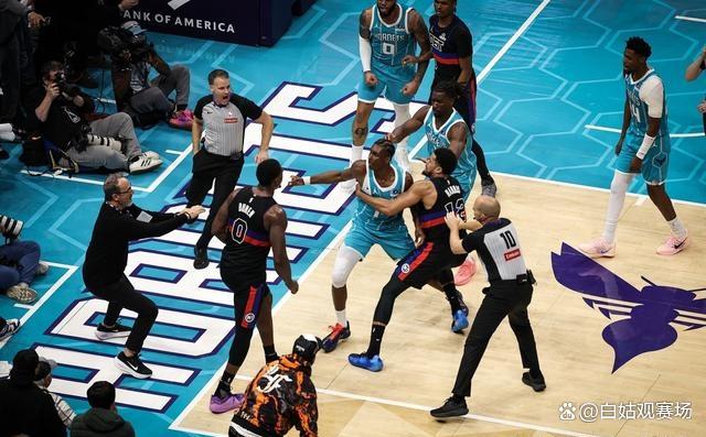 开云体育平台-CBA季后赛集结日走向成谜，斯图加特内部沟通，气氛紧张，身体对抗强度拉满的简单介绍